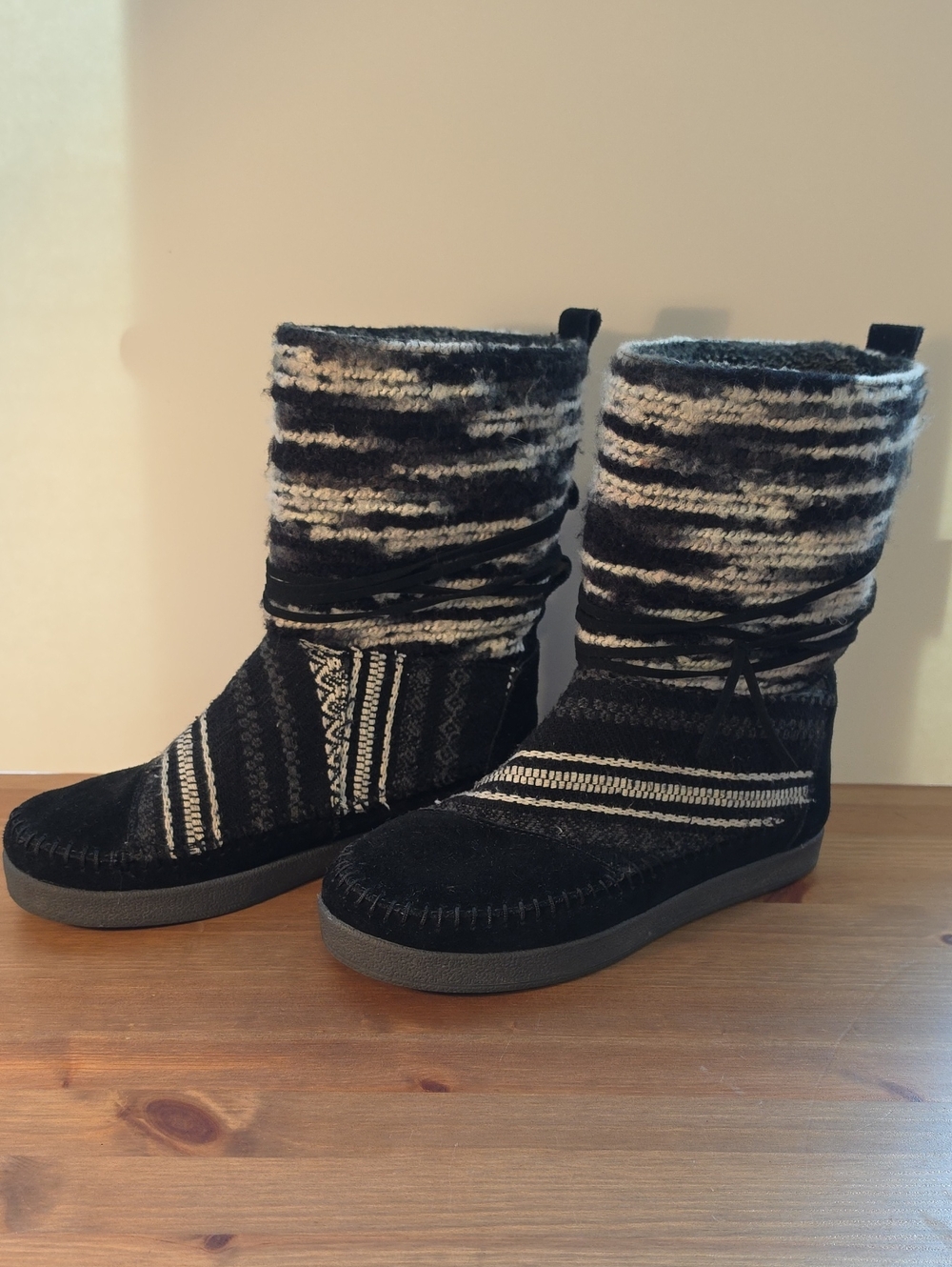Toms Women's Black and Gray Knit Nepal Winter Boots with Fuzzy Interior